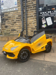 2 Seater Lamborgini 24v, Leather Seats & Rubber Tyres, Remote & Self Drive