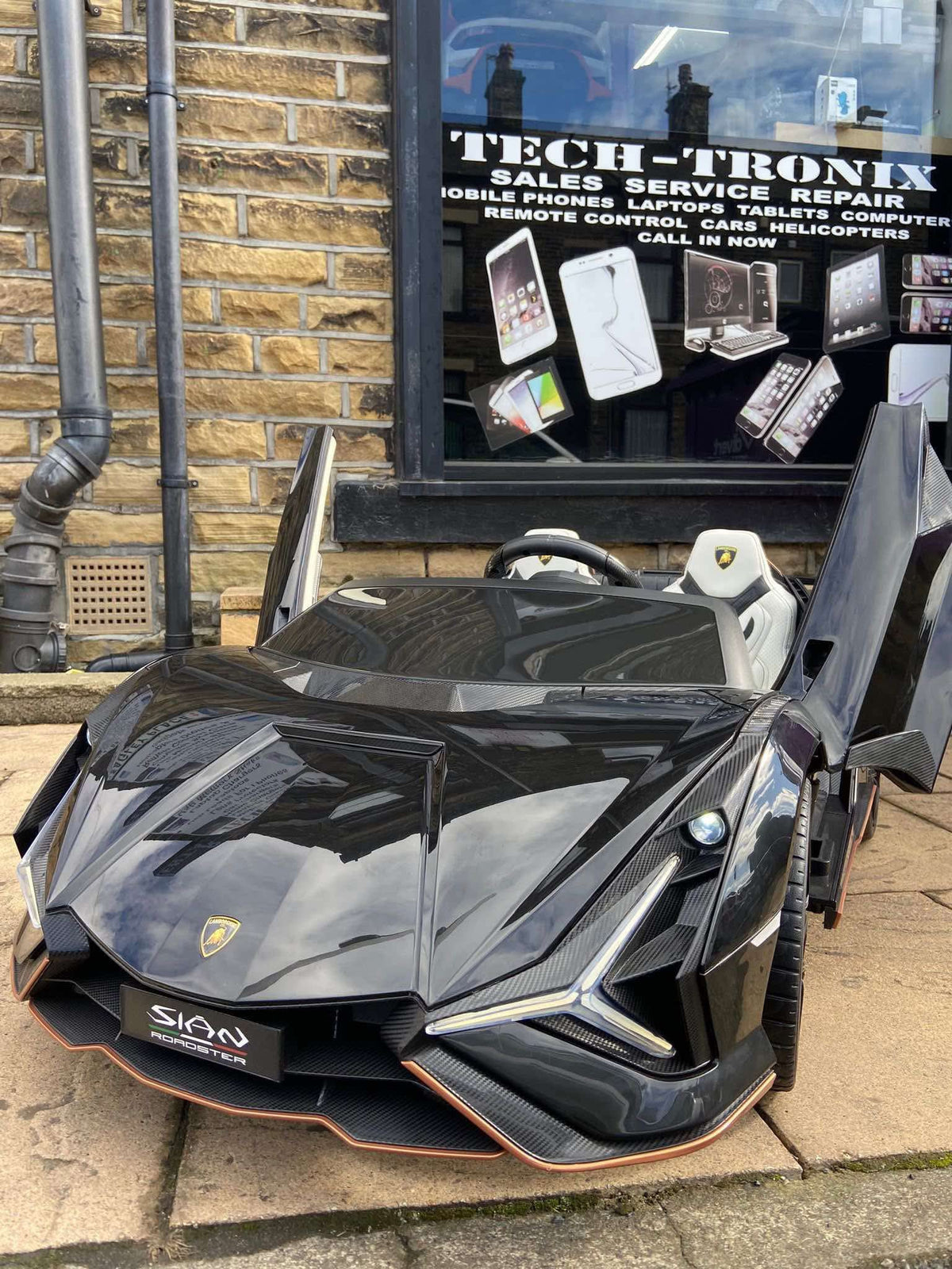 Lamborghini Sian,2 x Leather Seats - 24v - Drift Model- EVA Rubber Tyres - Parental Remote Control Sytem,