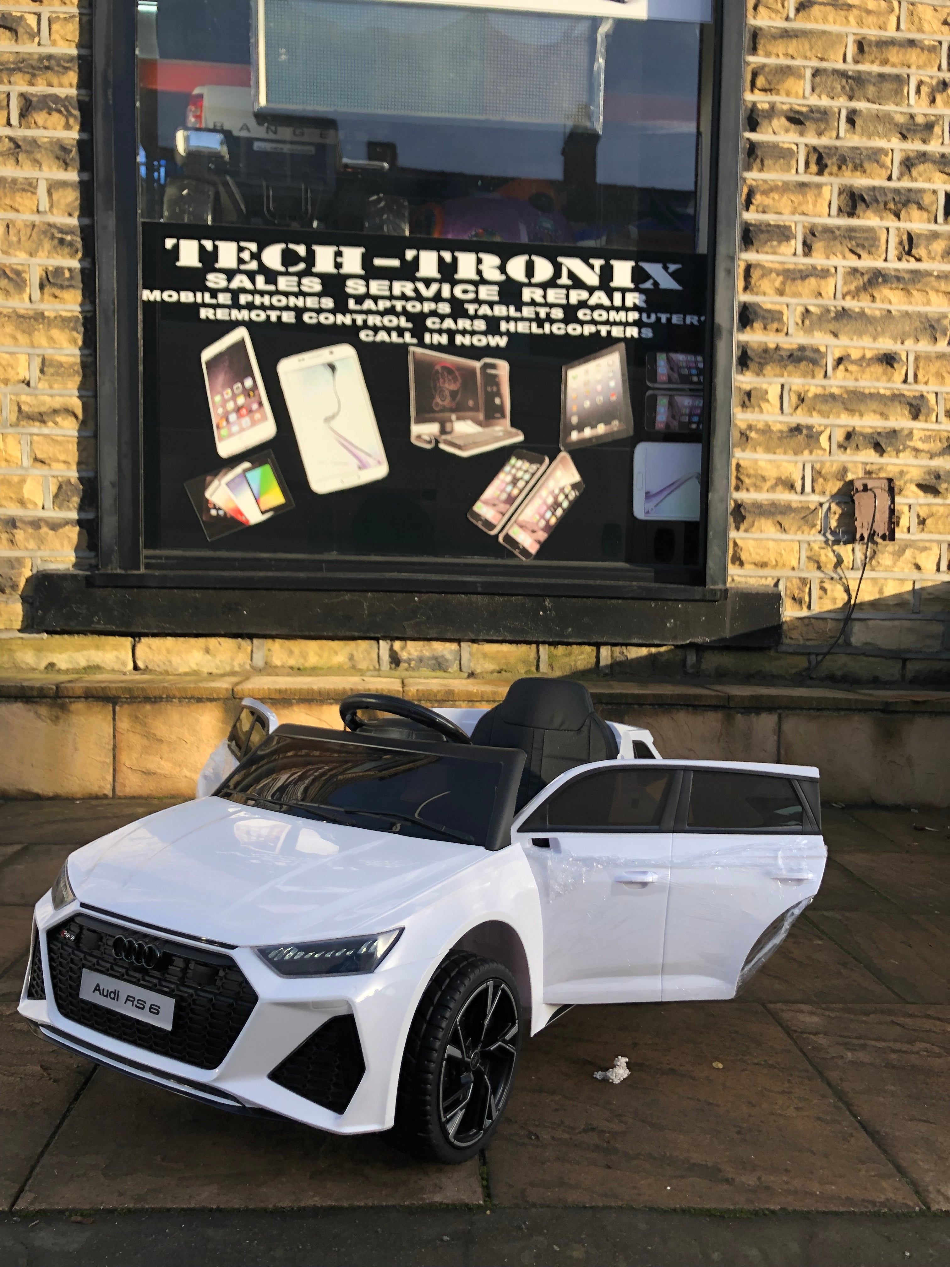 Kids Audi RS6(Upgraded Model Touch Screen LCD) Electric Ride on Car Officially Licensed by Audi, Leather Seats, Rubber Tyres