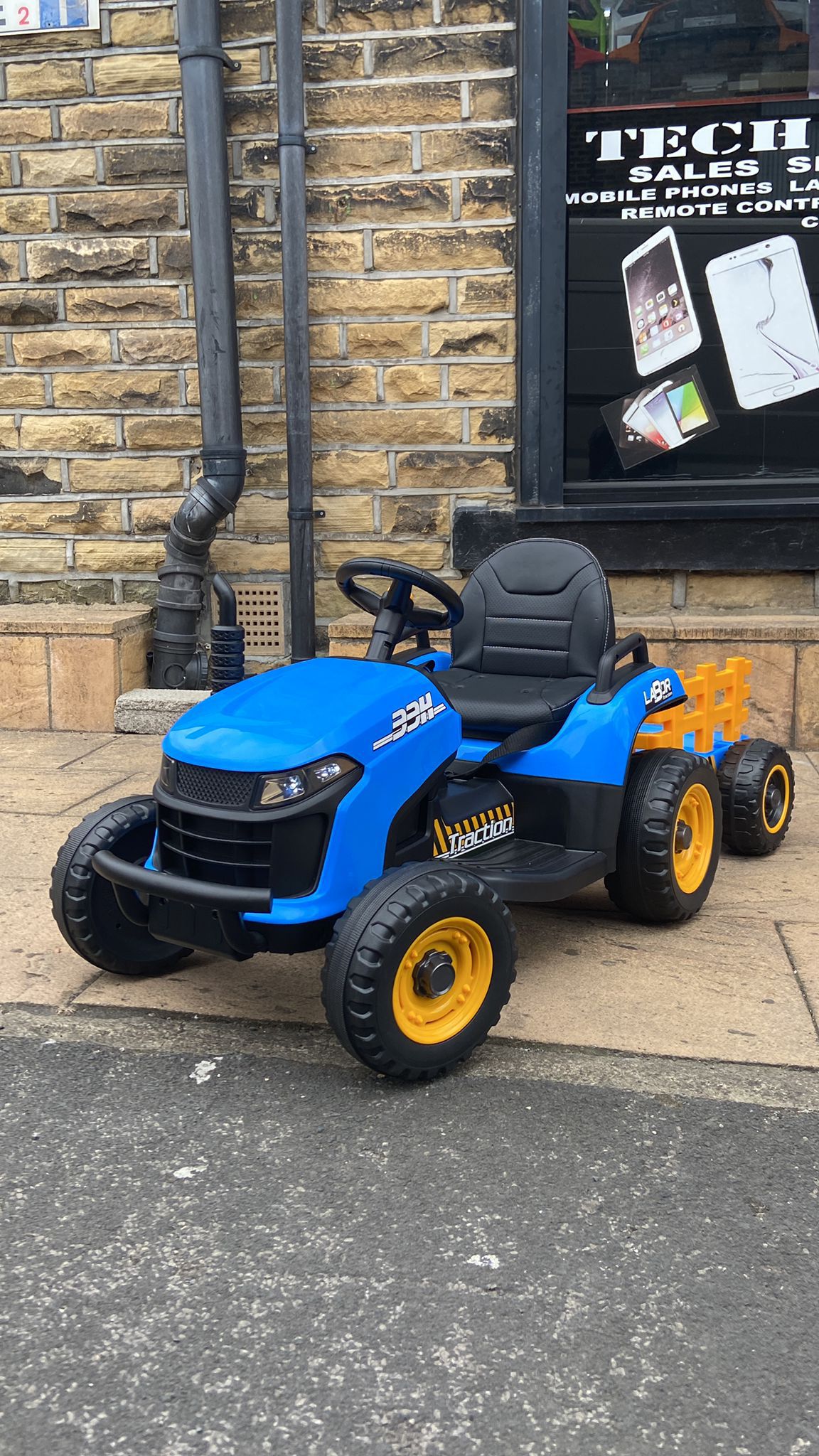 New 12V Electric Kids Ride on Sit on Tractor and Trailer with Remote