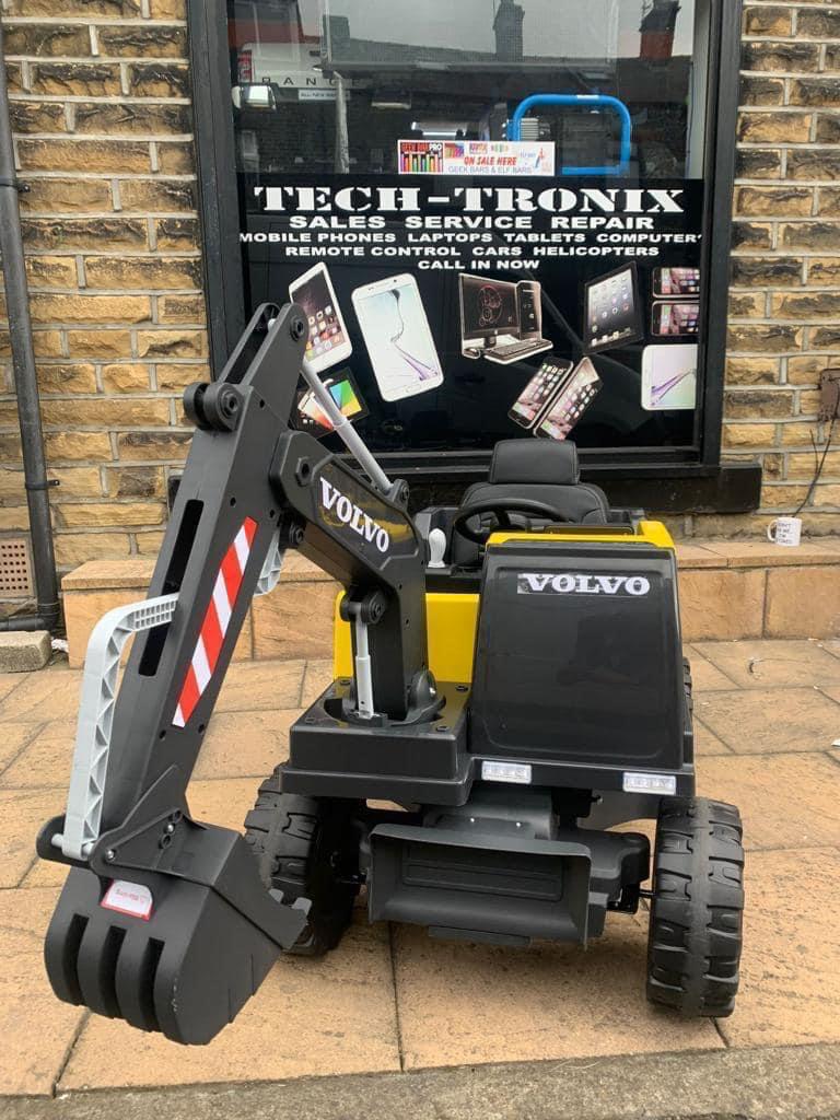 Bundle Deal Forklift & Volvo Digger, Leather Seats & Remote & Self Drive
