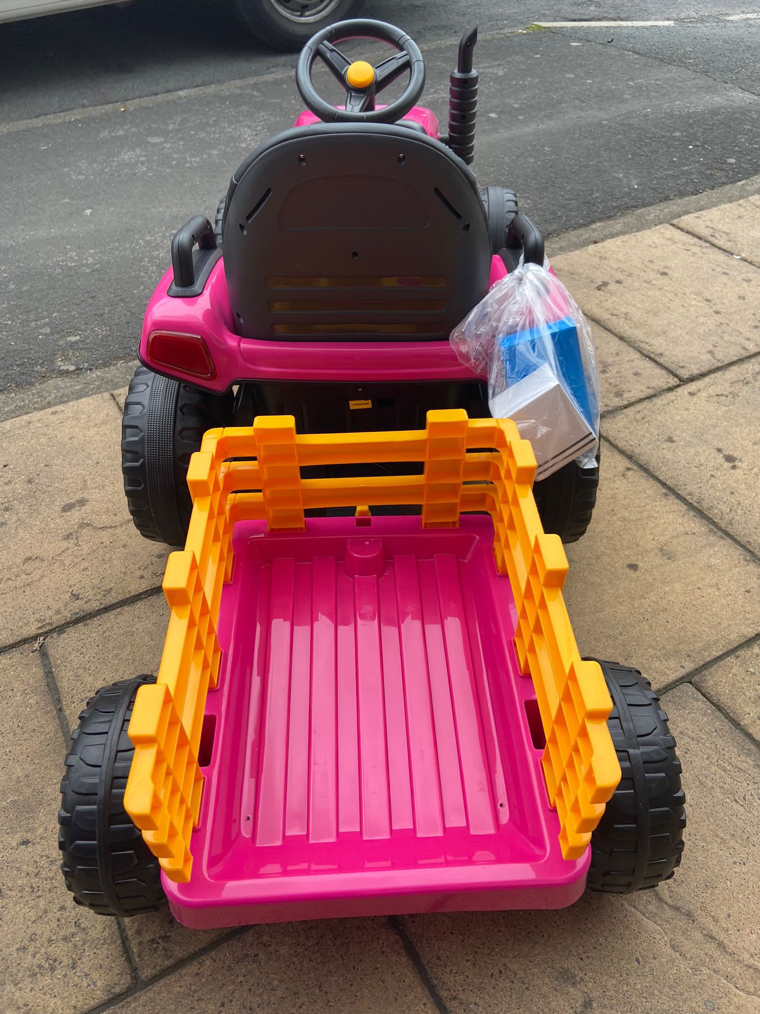 New 12V Electric Kids Ride on Sit on Tractor and Trailer with Remote