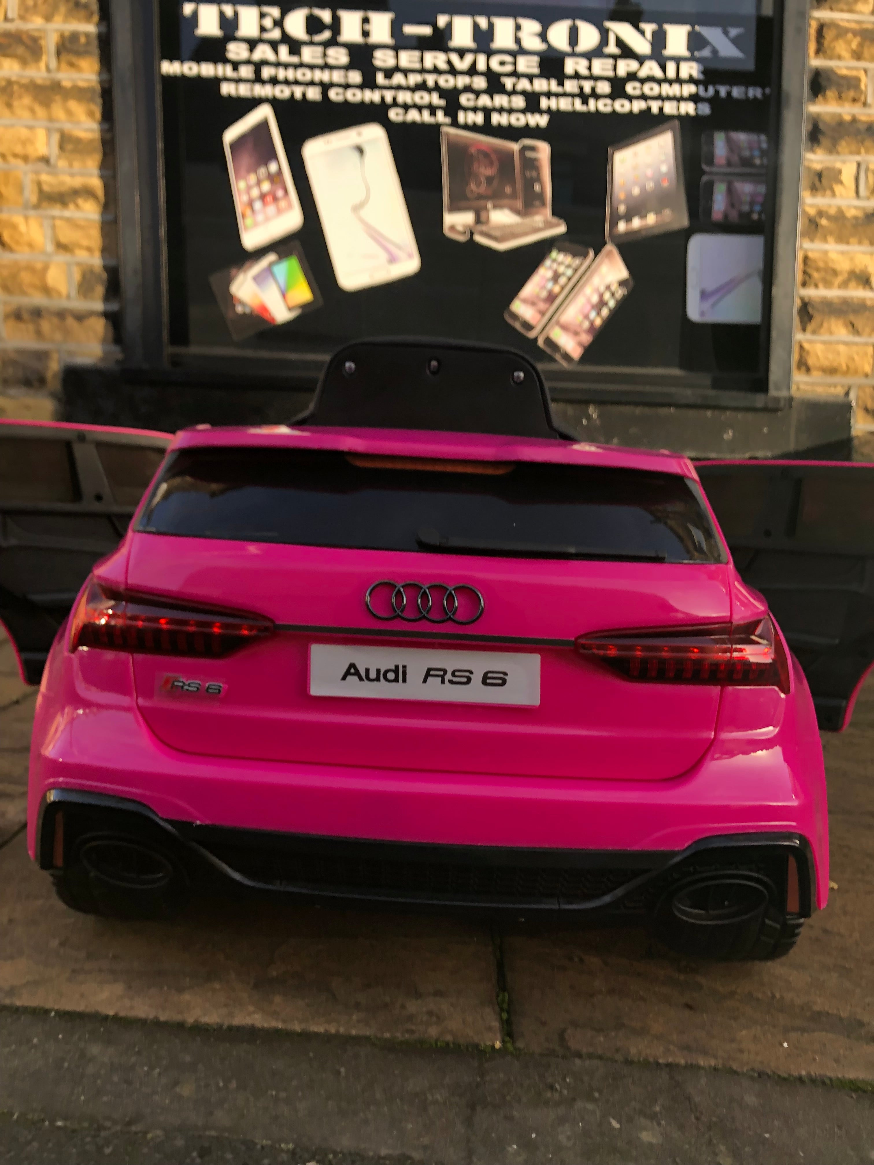 Kids Audi RS6(Upgraded Model Touch Screen LCD) Electric Ride on Car Officially Licensed by Audi, Leather Seats, Rubber Tyres