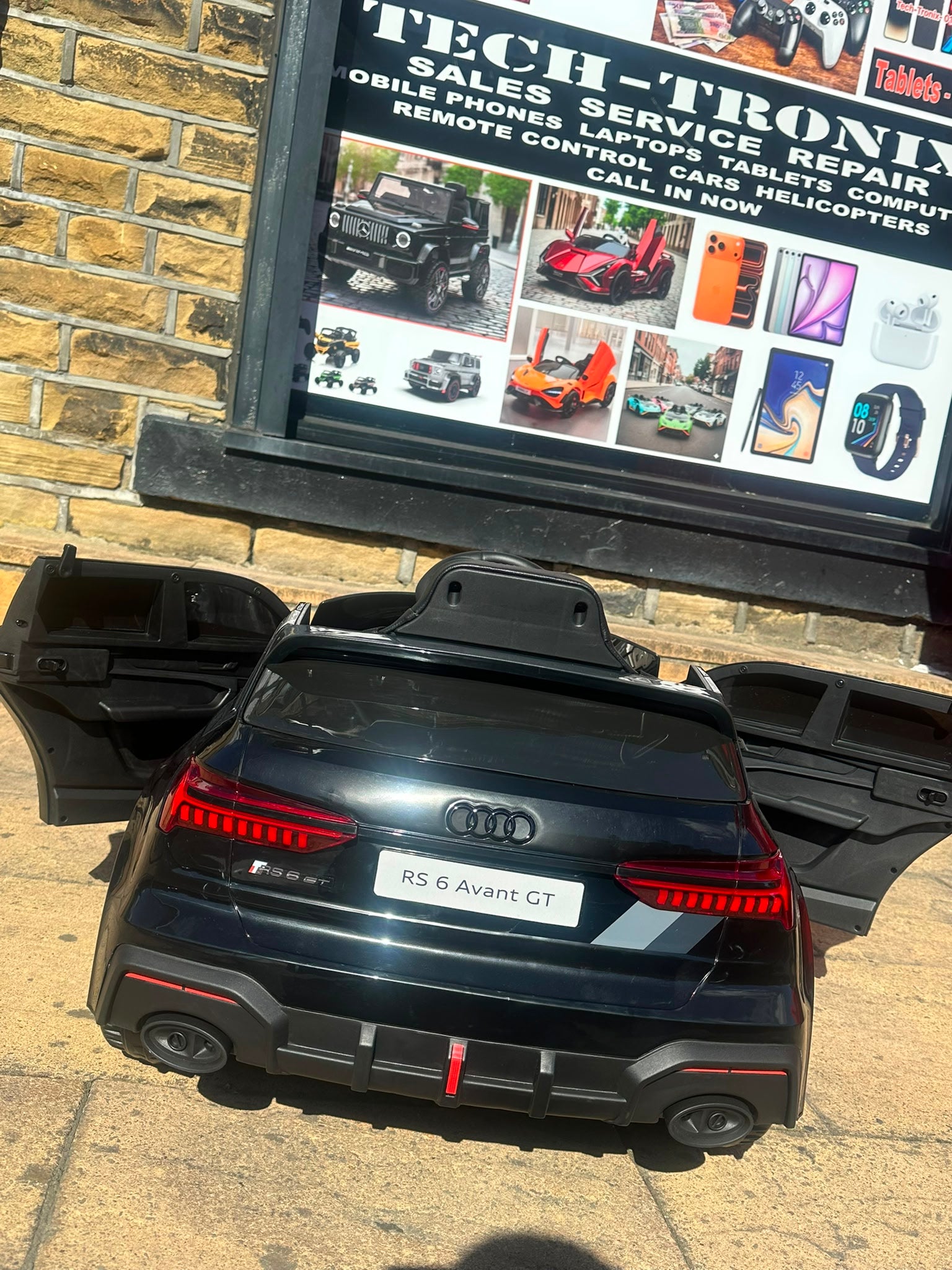 Licensed AUDI RS6 Avant GT Kids Ride on Car With Remote 12V-7AH & 4 x Motors - Whie, Black, Grey, Pink